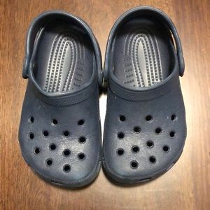 Kids Crocs Size 6/7
